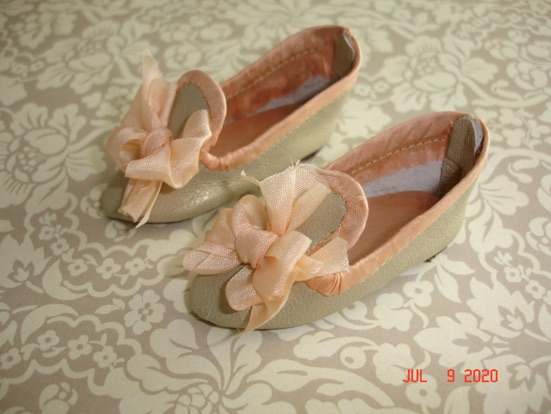 Lovely handmade leather doll shoes by doll shoe artist Fran Quinn If ...
